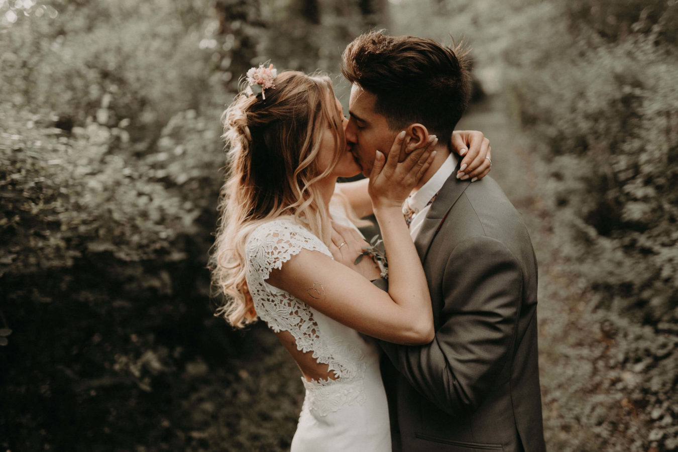 Elopement wedding photographer Ireland