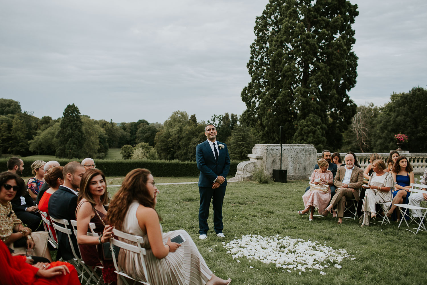 chateau-bouffemont-outdoor-wedding-108