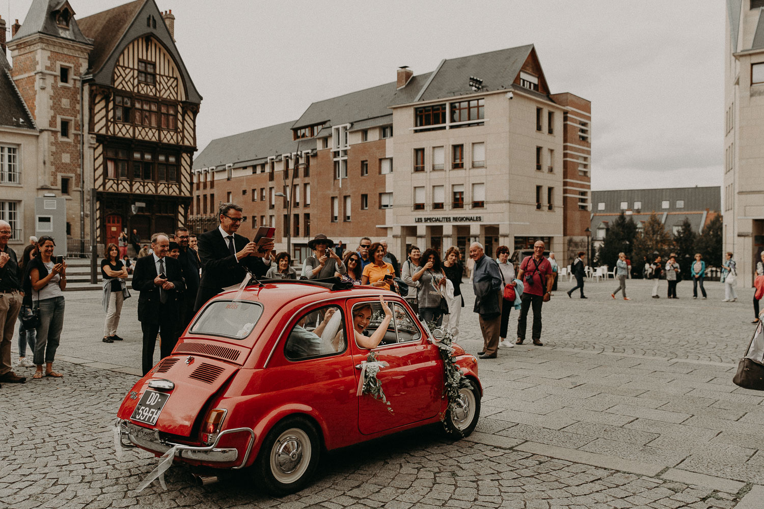 Photographe mariage cathédrale Amiens