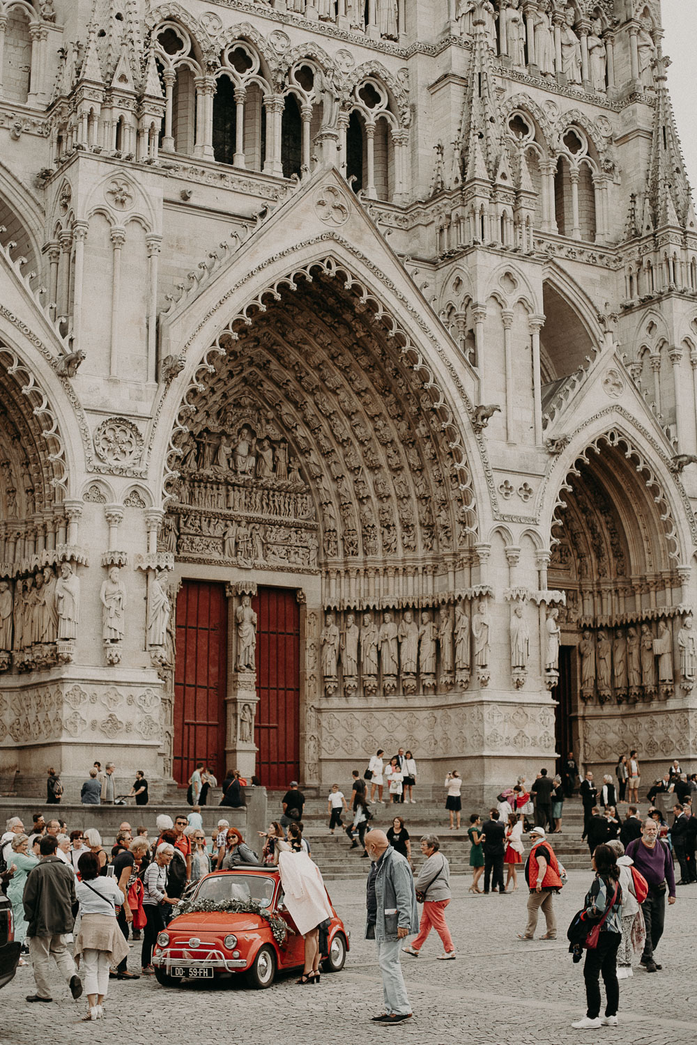 Photographe mariage cathédrale Amiens