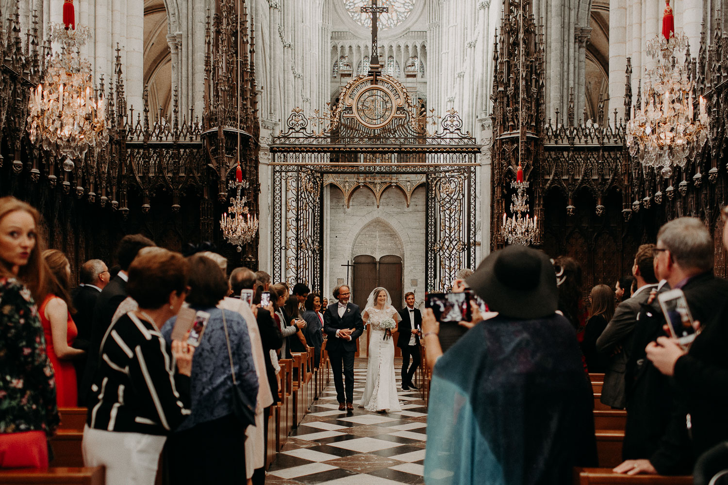 Photographe mariage cathédrale Amiens