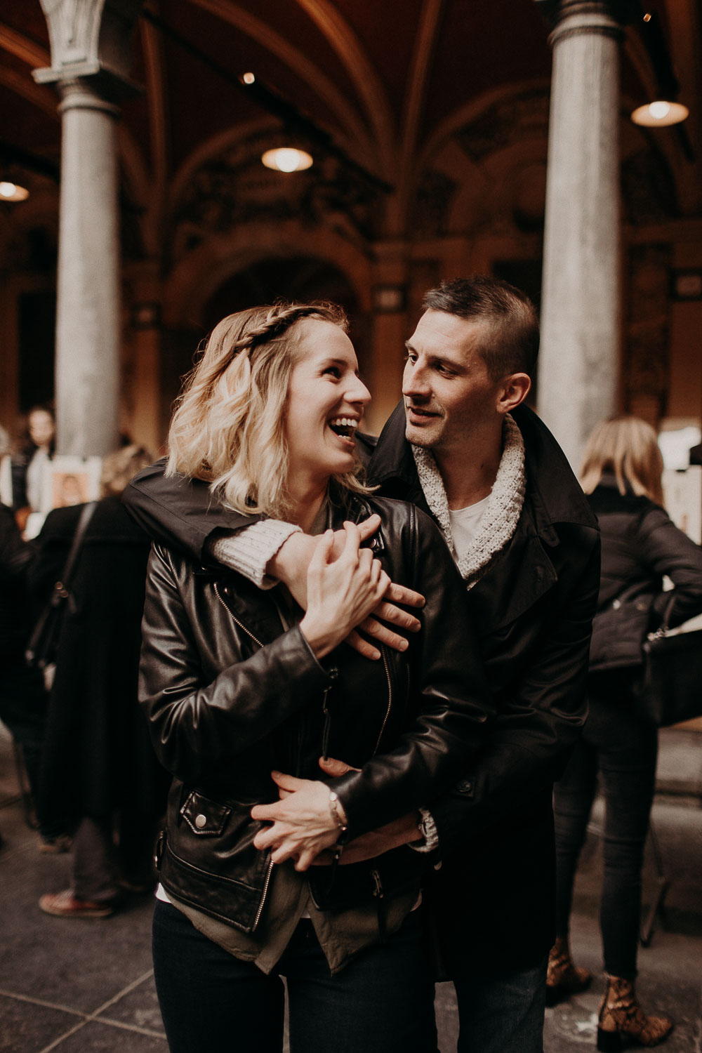 seance-couple-vieux-lille-engagement-photographe-lifestyle-nord-9